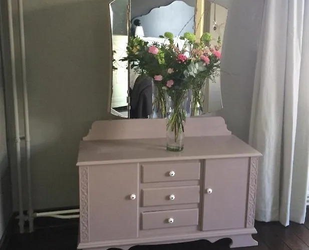 De Auw Sjoel Bed & Breakfast